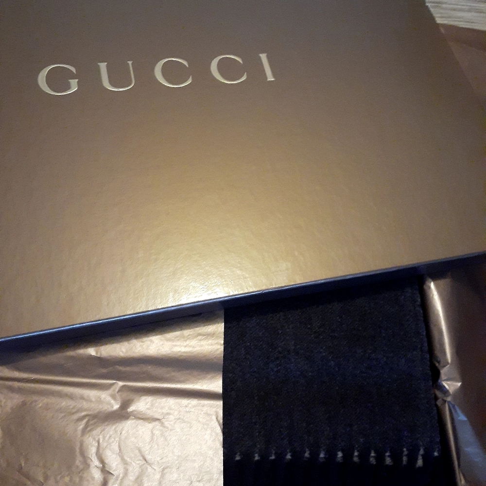 Gucci throw